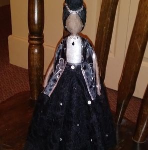 Meet your Posher, Leslie